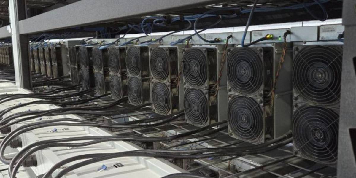 ASIC miners forming the backbone of Bitcoin mining with high computing efficiency