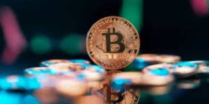 Bitcoin coin representing mining pool payout types, including PPS, FPPS, PPLNS and PPS+.